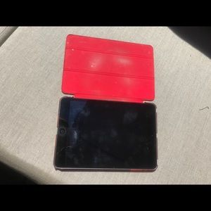 16 GB iPad Mini with case